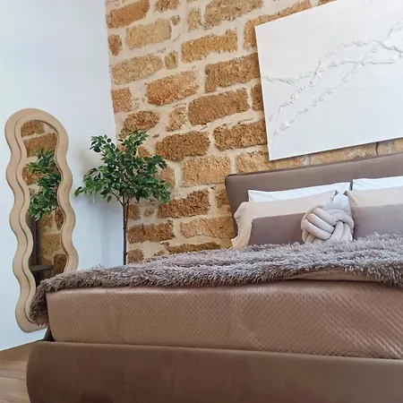 Mr White's House