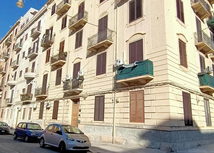 Mr White's House باليرمو